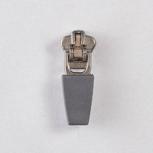 FLATLOCK-PLASTIC-COATED-PULL-NICKEL-_5-636